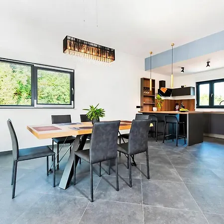 Holiday home 2 Bedroom Awesome In