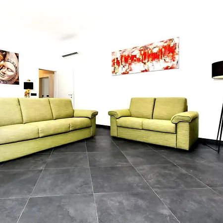 2 Bedroom Awesome In * Rovinj